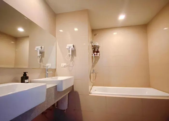 Luxury 1,2,3bedrooms Sunset Retreat Next To Okada Casino,manila Airports,moa Apartamento *